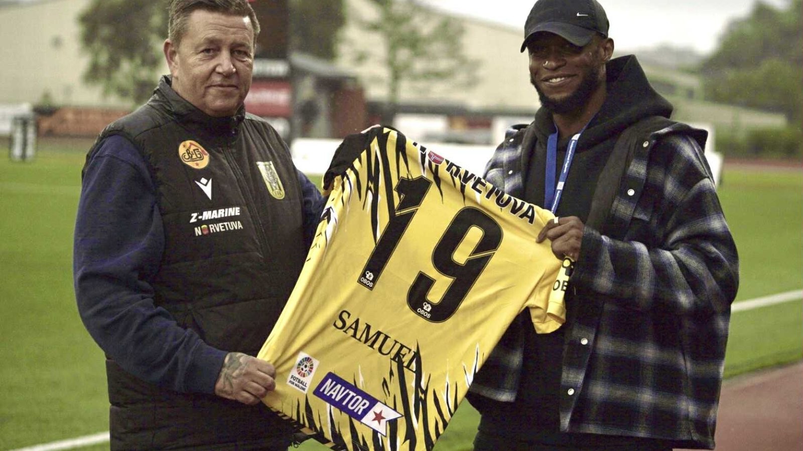 打进, 我们自然感